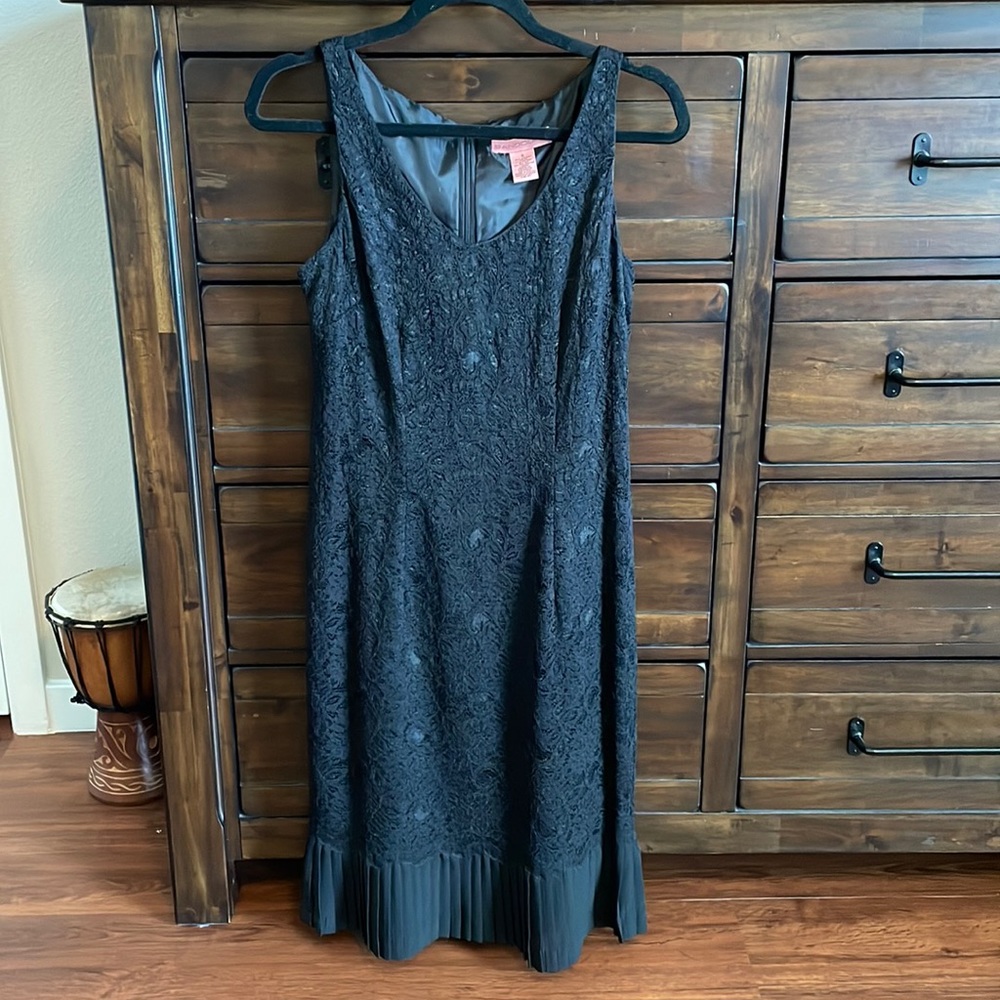 BANDOLINO Black Lace Dress with Sheer Crimped Ruffle